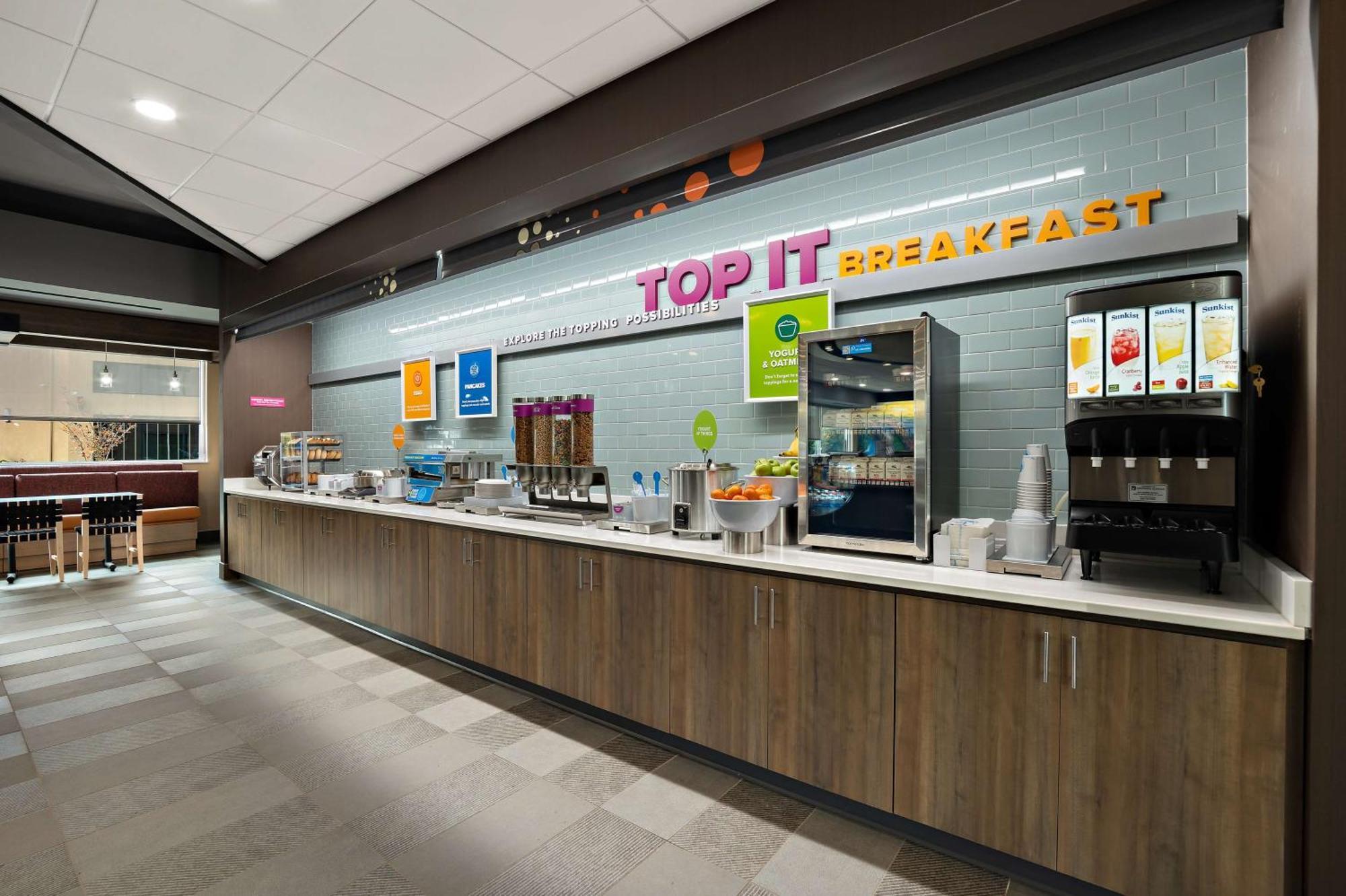 Tru By Hilton Santee Hotel Exterior photo